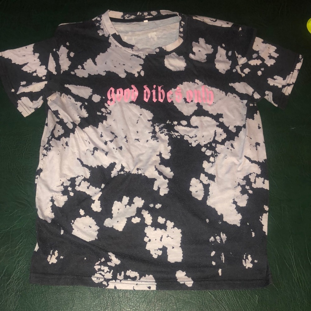 Black and grey Good vibes only T-shirt